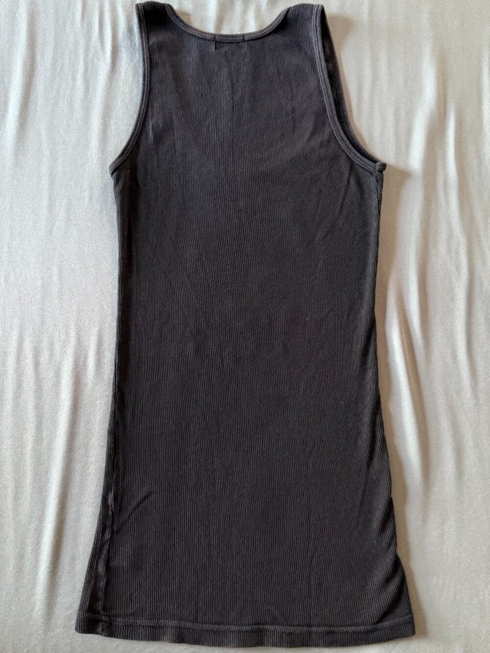Yvette Mandell black long tank top with gold griffin / shield - Picture 5 of 6